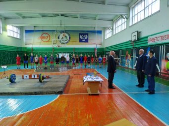 В ДНР прошел Кубок по тяжелой атлетике