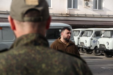Денис Пушилин поблагодарил Федеральную национально-культурную автономию греков РФ за автомобили и генераторы для нужд Республики