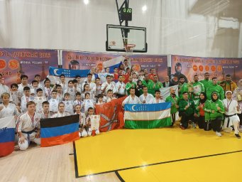 10 золотых медалей с Чемпионата мира по каратэ