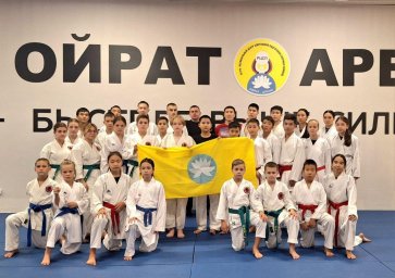 ​Каратисты из ДНР провели показательные выступления в Элисте