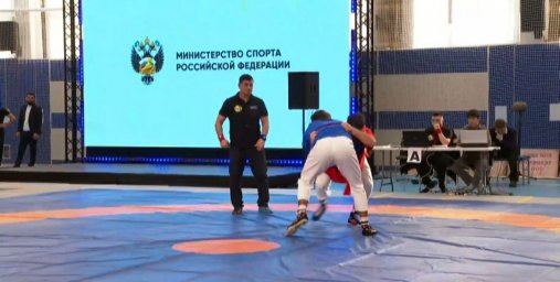 Спортсмен ДНР поучаствовал во Всероссийских соревнованиях по борьбе на поясах