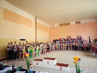 В Макеевке прошел Открытый Чемпионат по спортивной акробатике