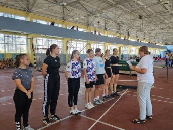 В Донецке прошло открытое первенство Республики по легкой атлетике среди юношей и девушек