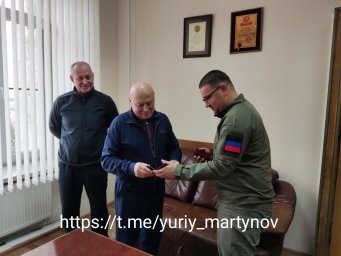 Директору Свердловского "Училище олимпийского резерва №1 (колледж)" вручена высшая награда Минспорта дНР
