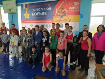 В Мариуполе прошёл мастер класс для школьников