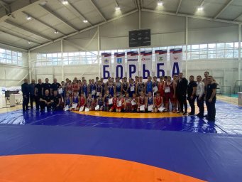 Две бронзы завоевали наши спортсмены по греко-римской борьбе