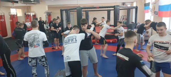 Республиканские спортсмены ММА набираются опыта (видео)