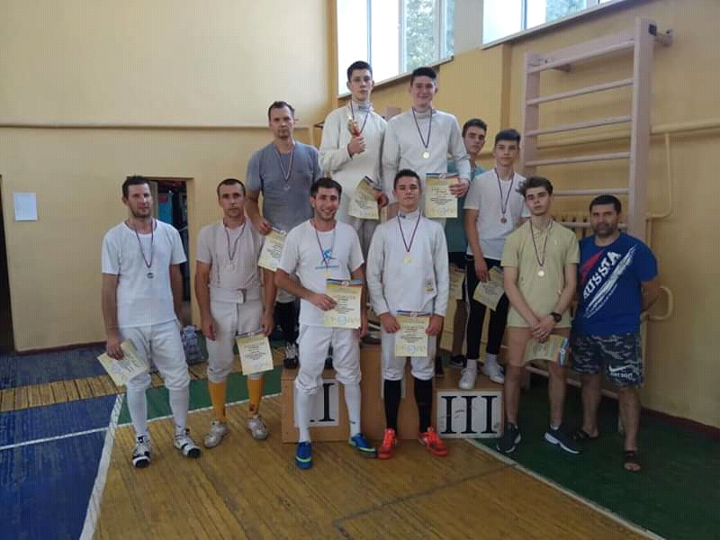 Сборная ДНР выступила на Кубке ЛНР по фехтованию