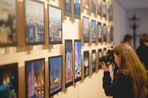 В Амвросиевке ко Дню города пройдет фотовыставка, стартовал прием заявок