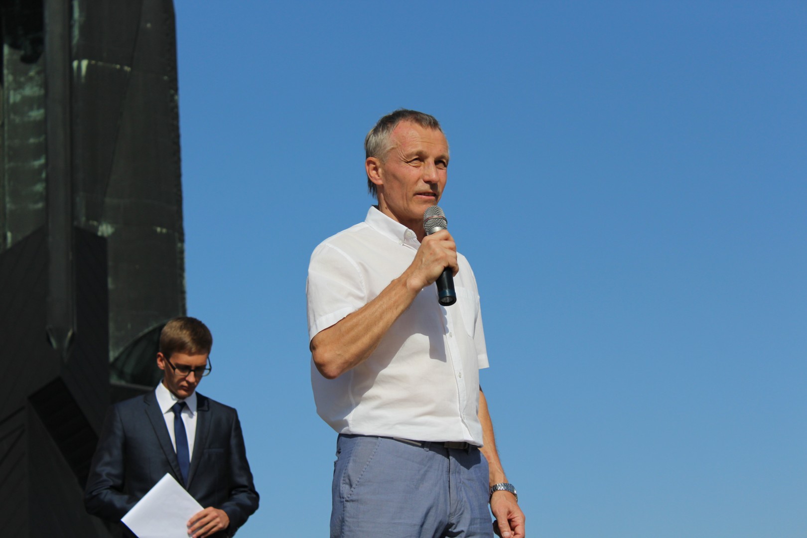 В Донецке прошел марш солидарности в борьбе с терроризмом